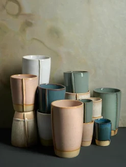 becher cafe latte, strawberry cream