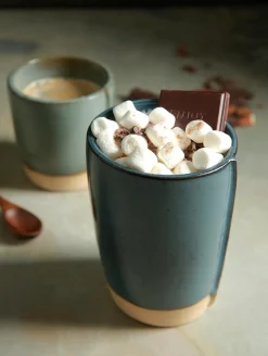 becher cappuccino, strawberry cream