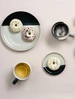 brotteller, black currant smoothie