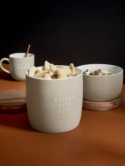 dose, filled with love