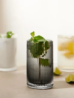 karaffe mit trinkglas, grey