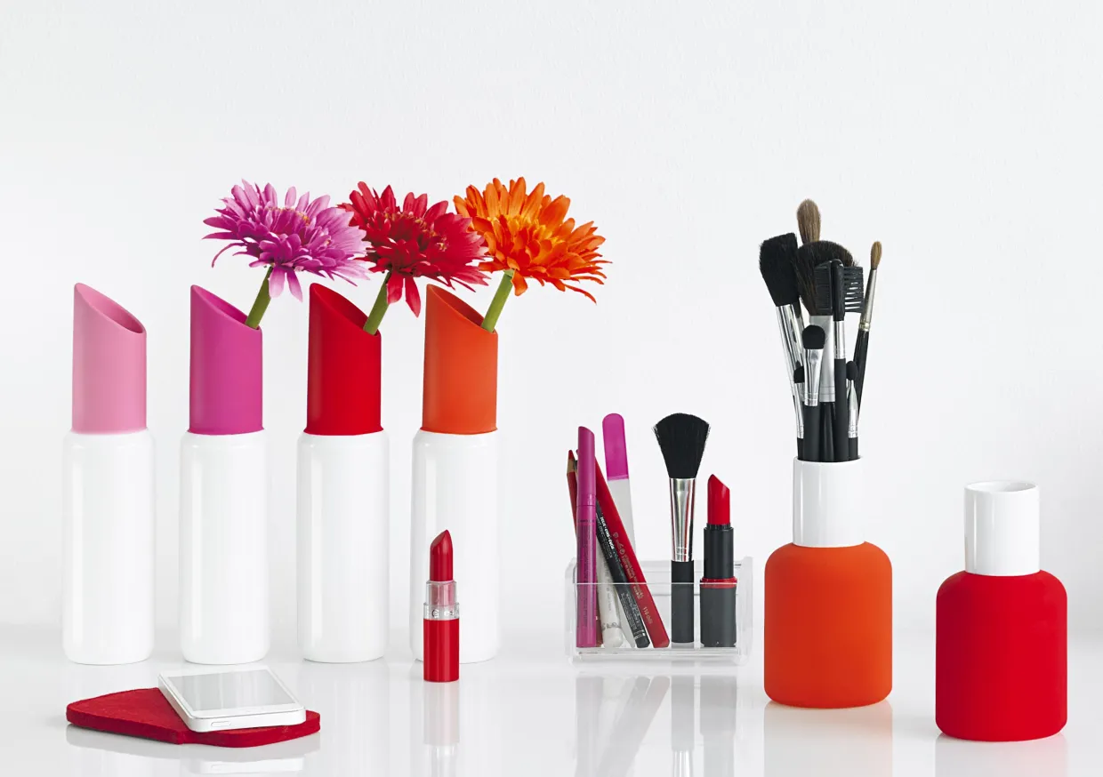 nailpolish vase, orange