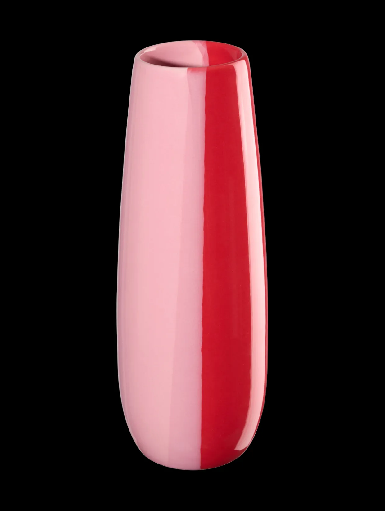 vase, strawberry smoothie